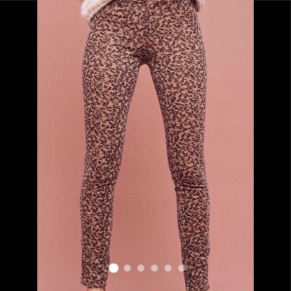 🌸 2/$25 Anthropologie Tan Black Pilcro & the Letterpress Serif Pant - Picture 1 of 8